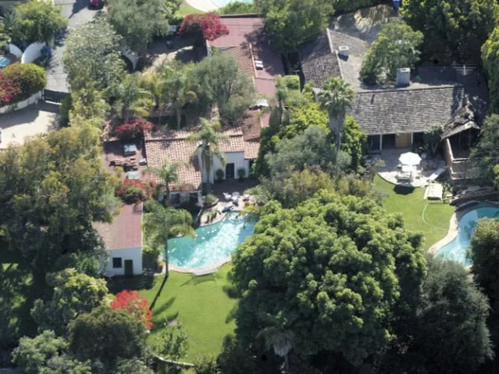 Demolition of Marilyn Monroe's former home in Los Angeles is on hold for now