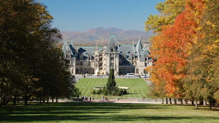 Watch a Time-Lapse Video of the Changing Seasons at Biltmore Gardens