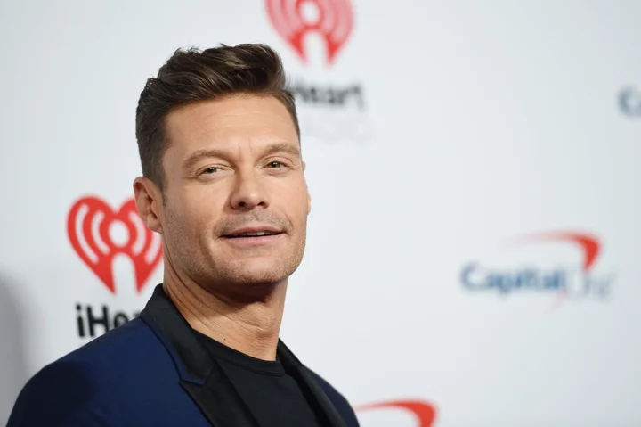 Ryan Seacrest Named to Replace Pat Sajak on ‘Wheel of Fortune’