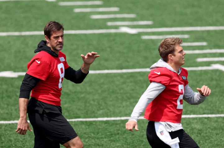 Aaron Rodgers teammate wants QB to be able to dance like no one’s watching