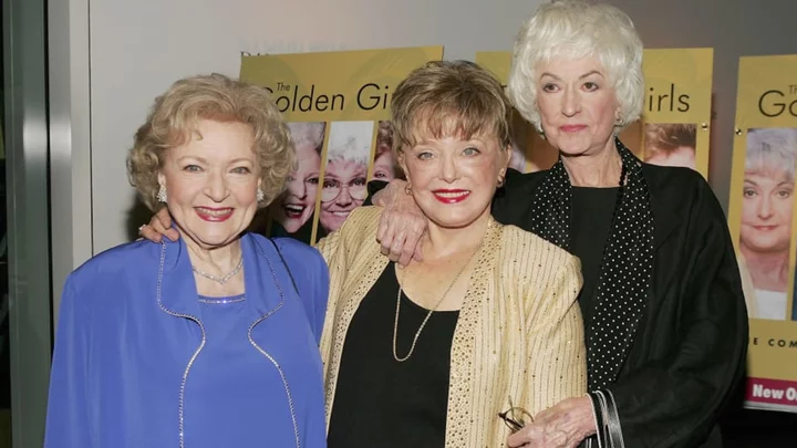 Grab a Slice of Cheesecake and Watch These Hilarious ‘Golden Girls’ Bloopers