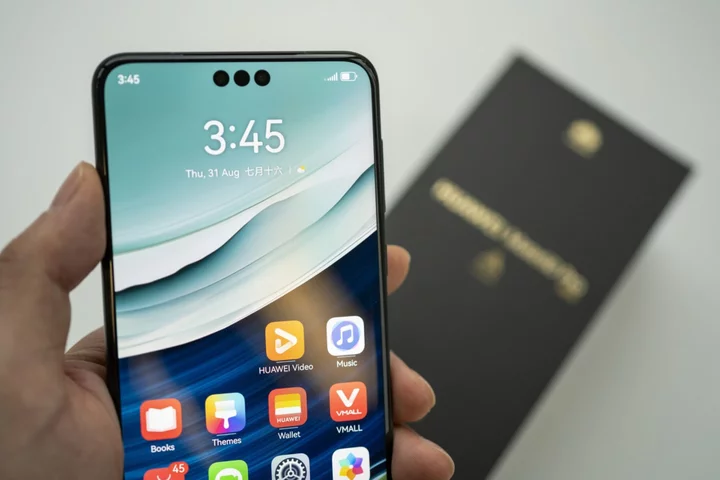Huawei’s Mate 60 Pro Phone Shows Large Step Toward Made-In-China Parts